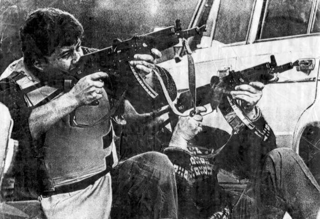 Иллюстрация к книге — Жертвы Черного Октября. 1993 [i_030.jpg]