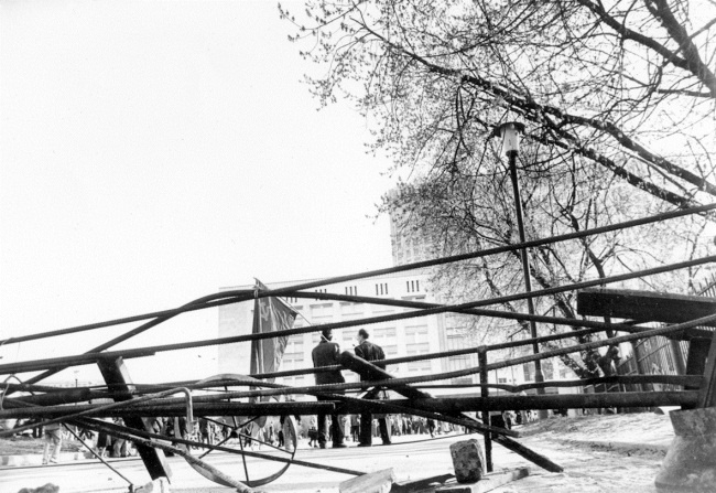 Иллюстрация к книге — Жертвы Черного Октября. 1993 [i_032.jpg]