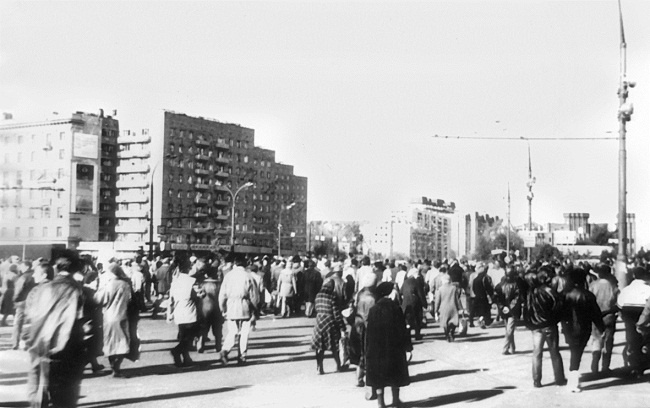 Иллюстрация к книге — Жертвы Черного Октября. 1993 [i_064.jpg]