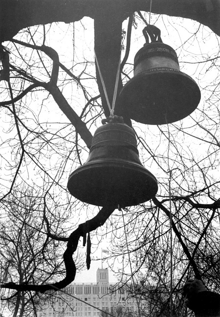 Иллюстрация к книге — Жертвы Черного Октября. 1993 [i_088.jpg]