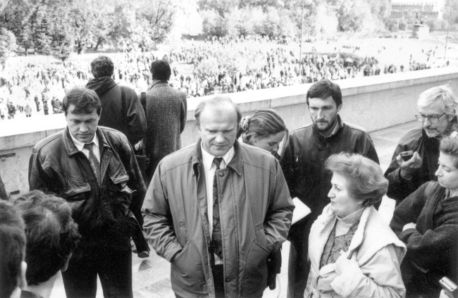 Иллюстрация к книге — Жертвы Черного Октября. 1993 [i_093.jpg]