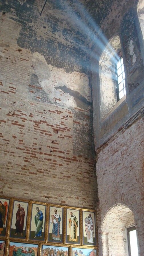 Иллюстрация к книге — Исповедь бывшей послушницы [i_032.jpg]