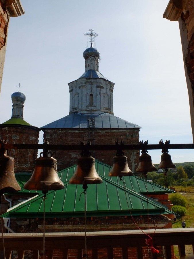 Иллюстрация к книге — Исповедь бывшей послушницы [i_058.jpg]