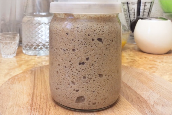 Иллюстрация к книге — Хлеб на закваске [image14_585126039135db0700da3e62_jpg.jpg]