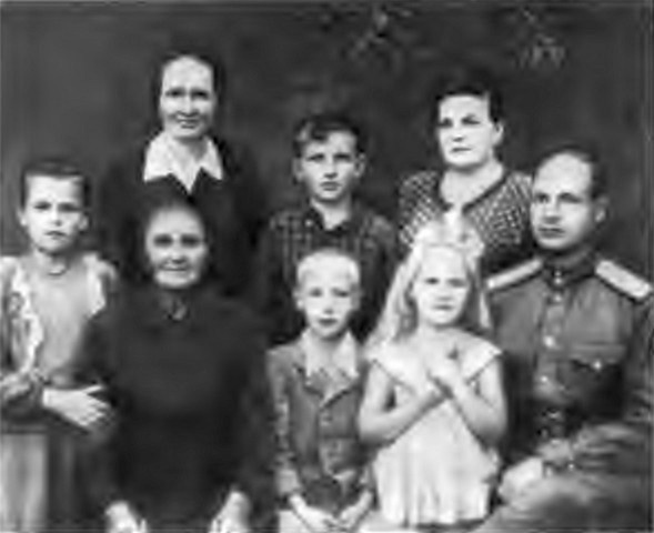 Иллюстрация к книге — Епистинья Степанова [i_046.jpg]