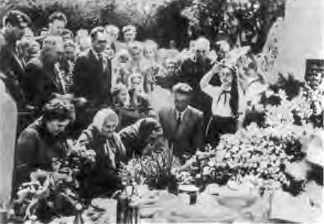 Иллюстрация к книге — Епистинья Степанова [i_051.jpg]