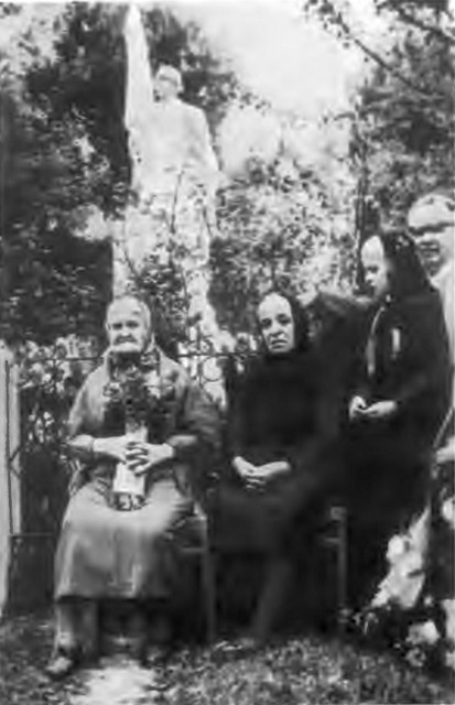 Иллюстрация к книге — Епистинья Степанова [i_052.jpg]