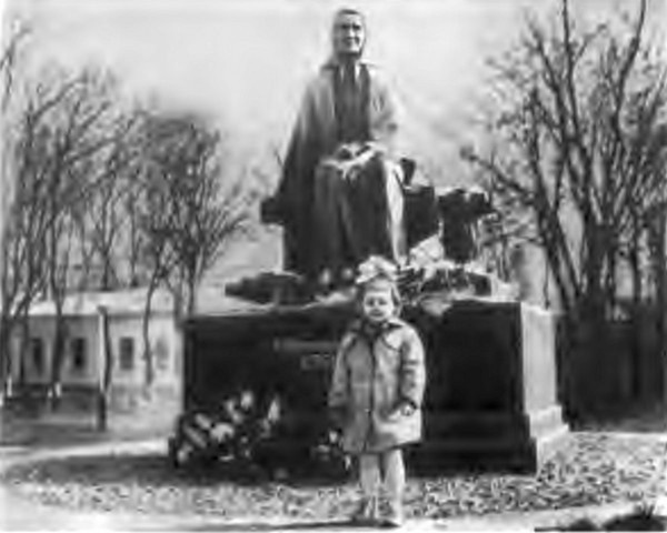 Иллюстрация к книге — Епистинья Степанова [i_060.jpg]