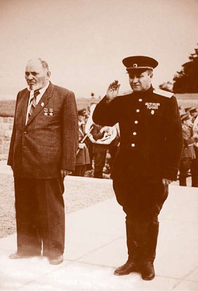 Иллюстрация к книге — Внутренние войска. История в лицах [i_135.jpg]