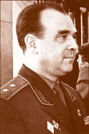 Иллюстрация к книге — Внутренние войска. История в лицах [i_158.jpg]