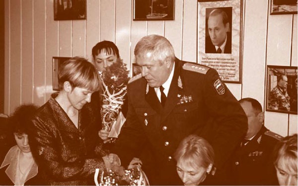 Иллюстрация к книге — Внутренние войска. История в лицах [i_220.jpg]