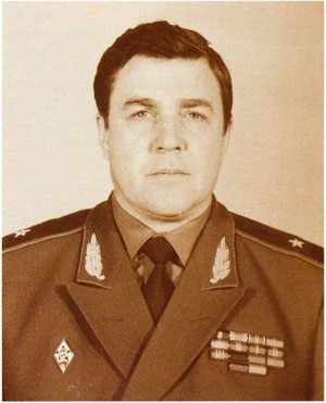 Иллюстрация к книге — Внутренние войска. История в лицах [i_227.jpg]