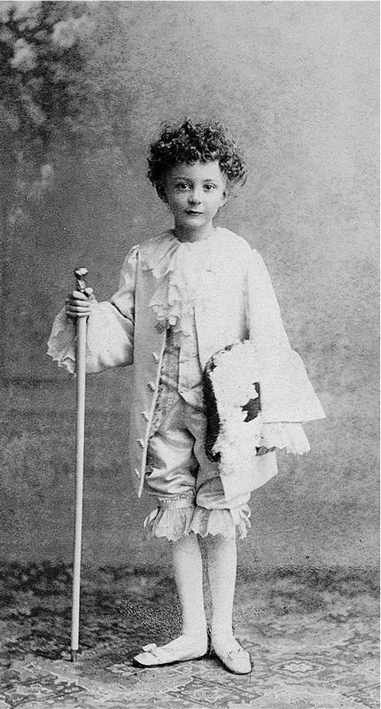 Иллюстрация к книге — Бывшие люди. Последние дни русской аристократии [i_024.jpg]