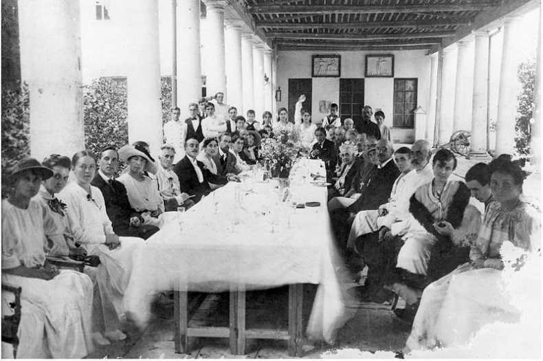 Иллюстрация к книге — Бывшие люди. Последние дни русской аристократии [i_032.jpg]