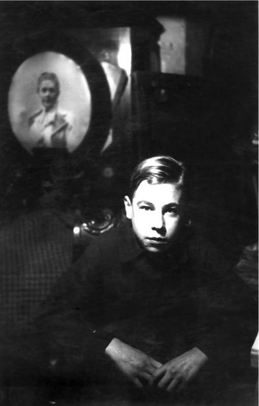 Иллюстрация к книге — Бывшие люди. Последние дни русской аристократии [i_040.jpg]