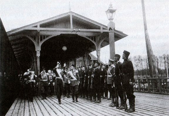 Иллюстрация к книге — От варягов до Нобеля [i_108.jpg]