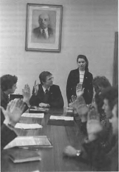 Иллюстрация к книге — Это было навсегда, пока не кончилось. Последнее советское поколение [i_006.jpg]