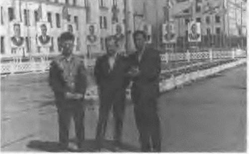 Иллюстрация к книге — Это было навсегда, пока не кончилось. Последнее советское поколение [i_015.jpg]