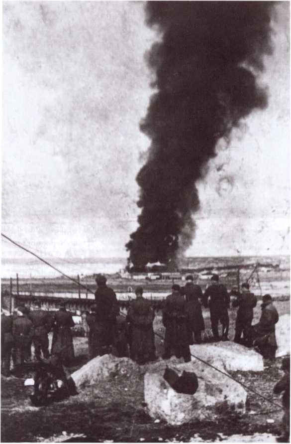 Иллюстрация к книге — Виктор Лягин. Подвиг разведчика [image32.jpg]