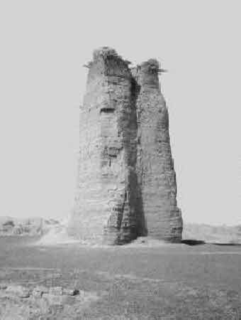 Иллюстрация к книге — Тайны великой пустыни. Миражи Такла-Макан [i_030.jpg]