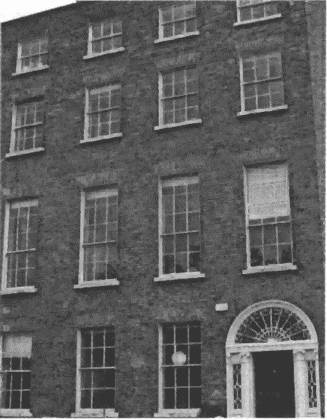 Иллюстрация к книге — Играют ли коты в кости? Эйнштейн и Шрёдингер в поисках единой теории мироздания [i_006.jpg]