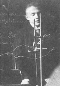 Иллюстрация к книге — Гейзенберг. Принцип неопределенности [pic_31.jpg]