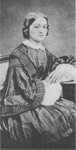 Иллюстрация к книге — Мария Кюри. Радиоактивность и элементы [i_001.jpg]