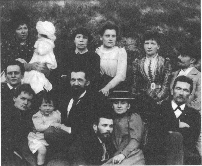 Иллюстрация к книге — Мария Кюри. Радиоактивность и элементы [i_005.jpg]