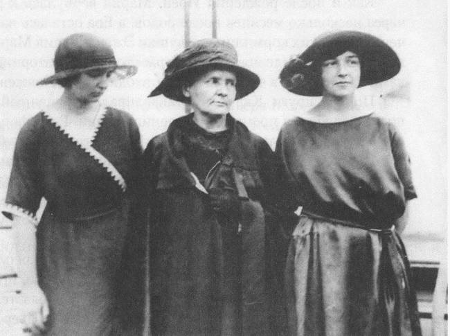 Иллюстрация к книге — Мария Кюри. Радиоактивность и элементы [i_040.jpg]