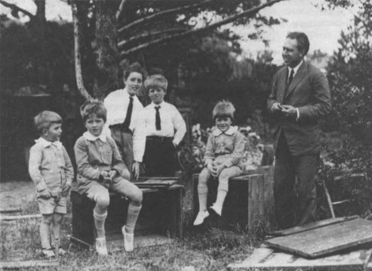 Иллюстрация к книге — Нильс Бор. Квантовая модель атома [img_28.jpg]