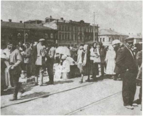 Иллюстрация к книге — Повседневная жизнь Москвы в Сталинскую эпоху 1920-1930-е годы [i_010.jpg]