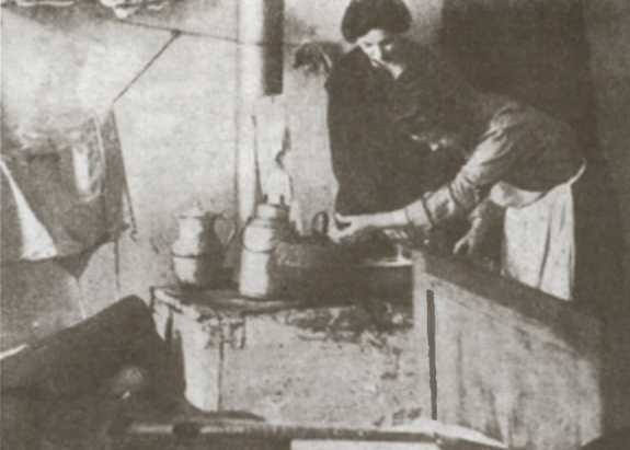 Иллюстрация к книге — Повседневная жизнь Москвы в Сталинскую эпоху 1920-1930-е годы [i_018.jpg]