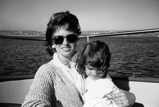 Иллюстрация к книге — #Girlboss. Как я создала миллионный бизнес, не имея денег, офиса и высшего образования [i_050.jpg]