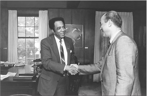 Иллюстрация к книге — Застолье в застой [i_042.jpg]