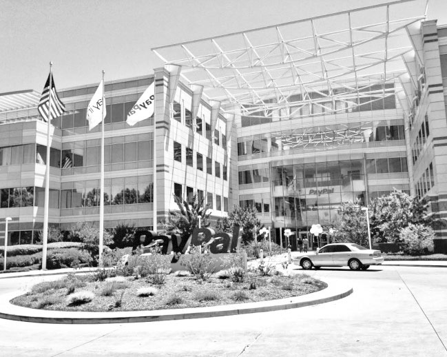 Иллюстрация к книге — Илон Маск. В погоне за мечтой [i_012.jpg]