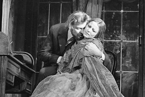 Иллюстрация к книге — Канатоходка. Автобиография [i_108.jpg]