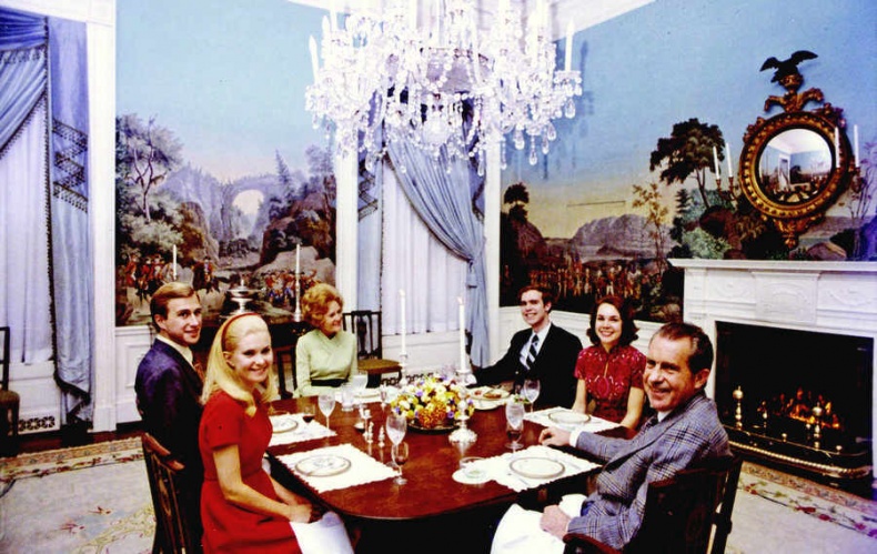 Иллюстрация к книге — Первая леди. Тайная жизнь жен президентов [i_012.jpg]