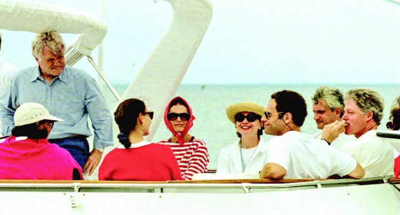 Иллюстрация к книге — Первая леди. Тайная жизнь жен президентов [i_028.jpg]