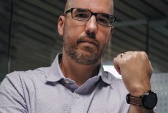 Иллюстрация к книге — Последние Девушки [i_001.jpg]