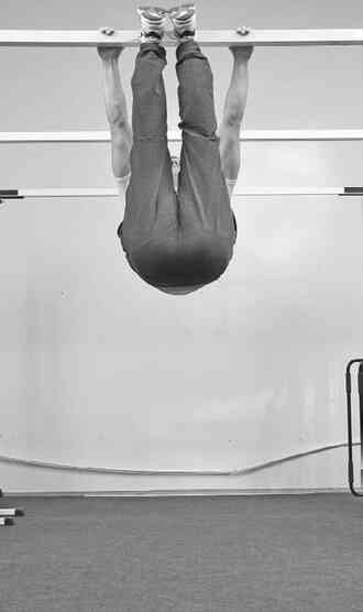 Иллюстрация к книге — Скорая помощь при острых болях. На все случаи жизни [i_031.jpg]