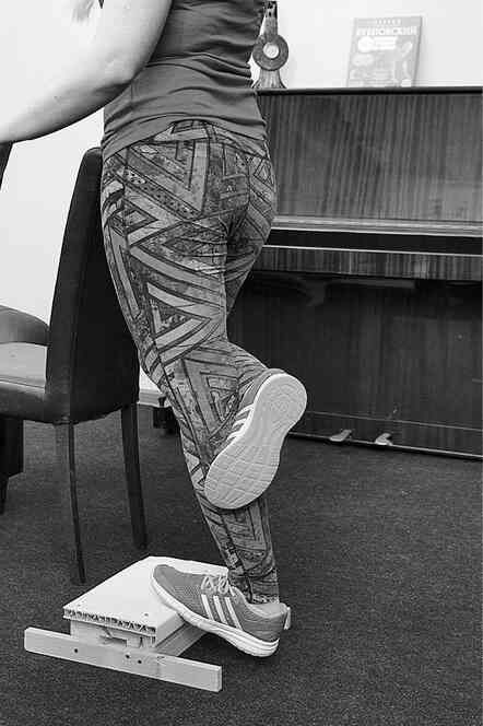 Иллюстрация к книге — Скорая помощь при острых болях. На все случаи жизни [i_096.jpg]