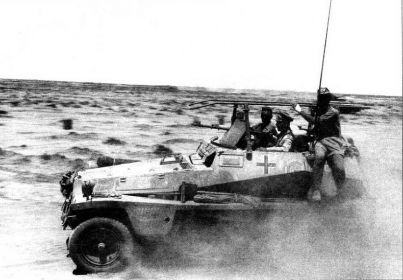 Иллюстрация к книге — Бронетранспортеры Вермахта [img_19.jpg]