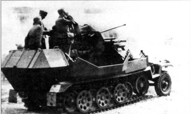 Иллюстрация к книге — Бронетранспортеры Вермахта [img_76.jpg]