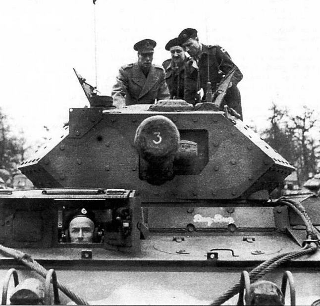 Иллюстрация к книге — «Крусейдер» и другие [img_45.jpg]