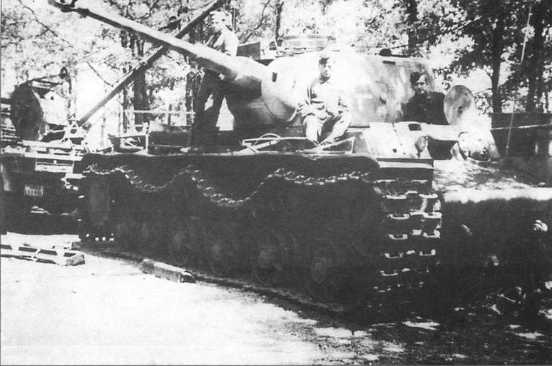 Иллюстрация к книге — Трофейная бронетанковая техника Вермахта [img_136.jpg]