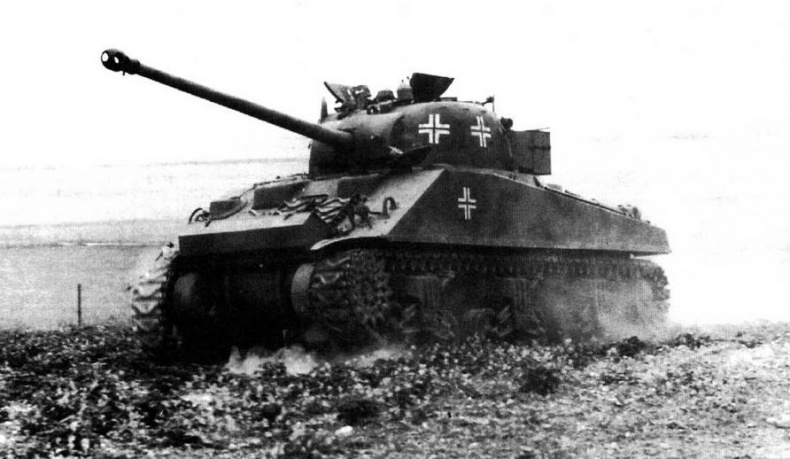 Иллюстрация к книге — Трофейная бронетанковая техника Вермахта [img_159.jpg]
