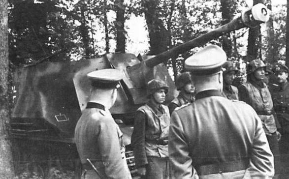 Иллюстрация к книге — Трофейная бронетанковая техника Вермахта [img_47.jpg]