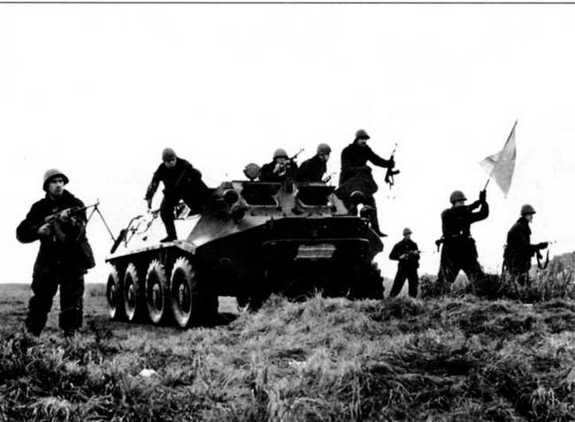 Иллюстрация к книге — Отечественные колесные бронетранспортеры БТР-60, БТР-70, БТР-80 [img_25.jpg]