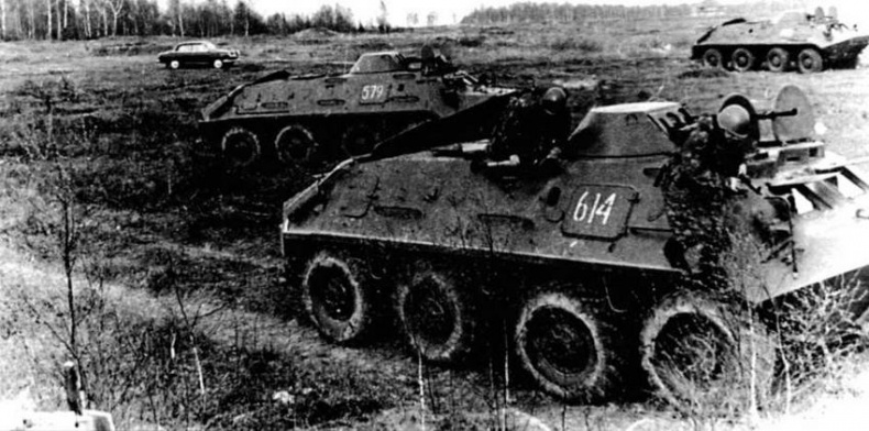 Иллюстрация к книге — Отечественные колесные бронетранспортеры БТР-60, БТР-70, БТР-80 [img_42.jpg]