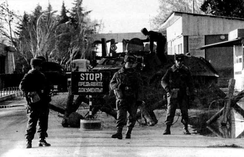 Иллюстрация к книге — Отечественные колесные бронетранспортеры БТР-60, БТР-70, БТР-80 [img_69.jpg]